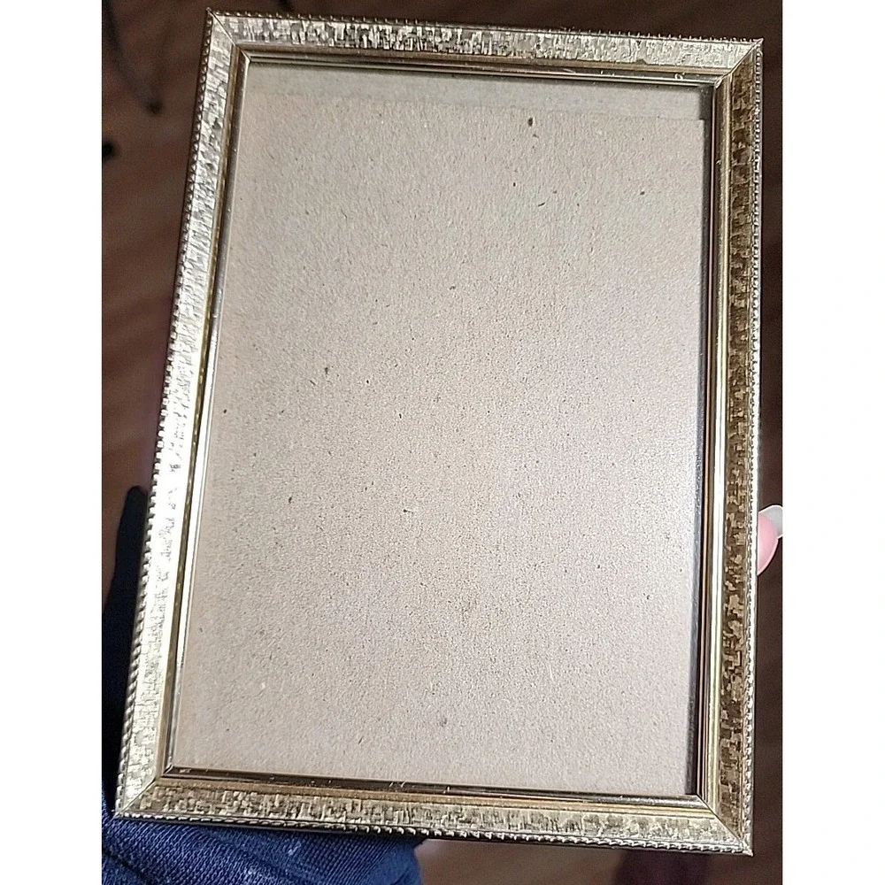 The Unbranded Brand one ornate piece